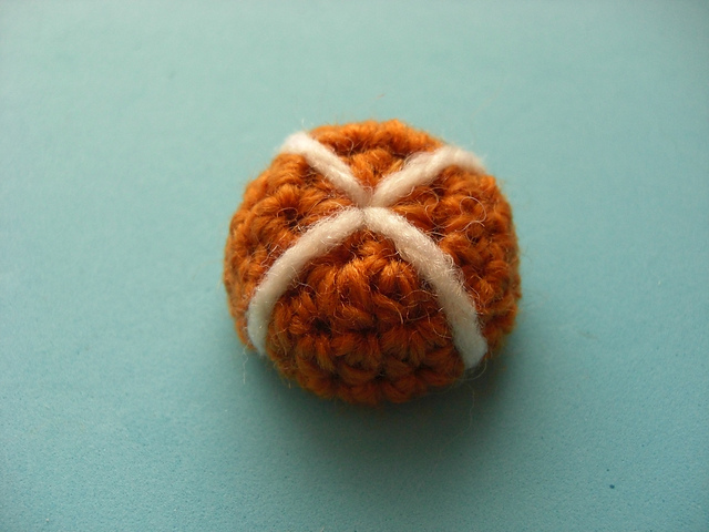Ravelry Hot Cross Buns Pattern By Silvia Carmen Comanescu