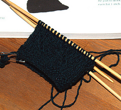 Double-Diamond fingerless gloves WIP
