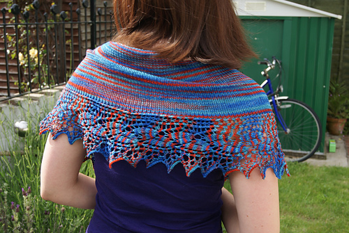 Darling buds shawlette