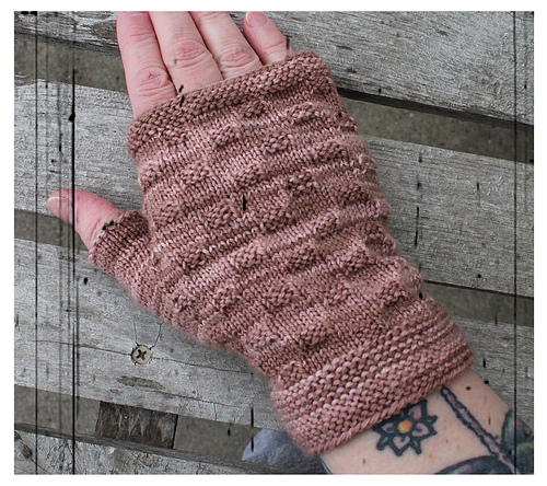 Raised Check Mitts