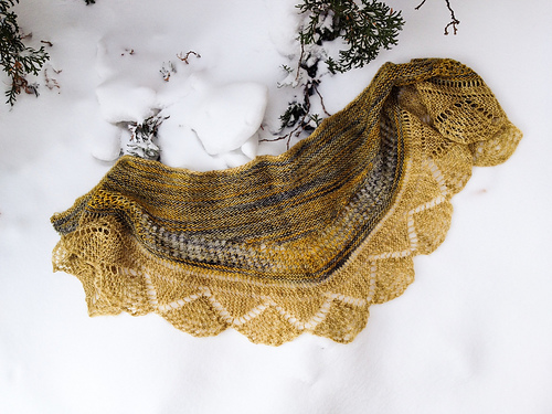Delovely shawlette - updated version