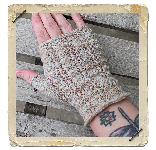 Antebellum Mitts