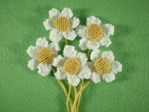 Springtime Wreath, Daisies