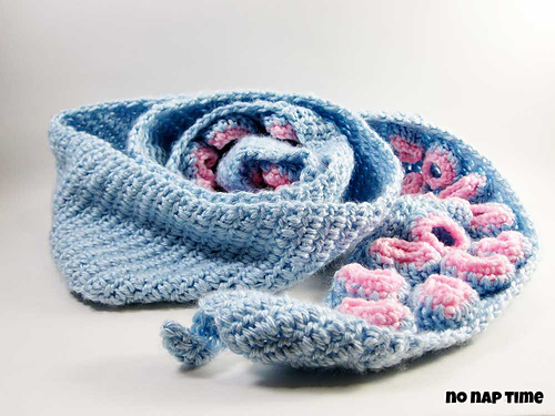 Tentacle scarf