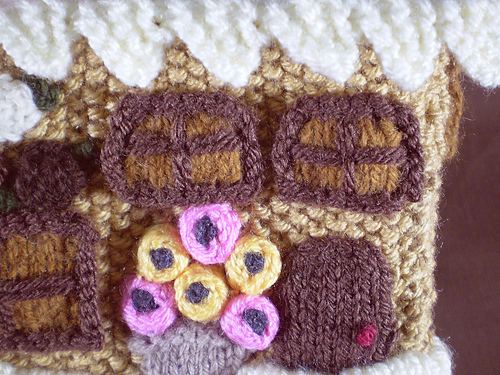 Gingerbread House 8, Small Windows