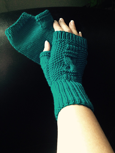 Thebes Temple Gloves