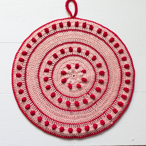 Red and White Potholder photo 1