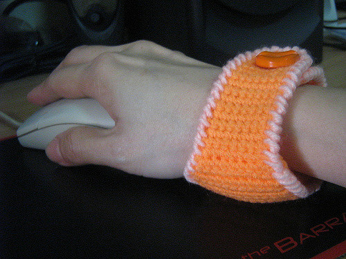 Computer Wrist Guard cum Wrist Pincushion