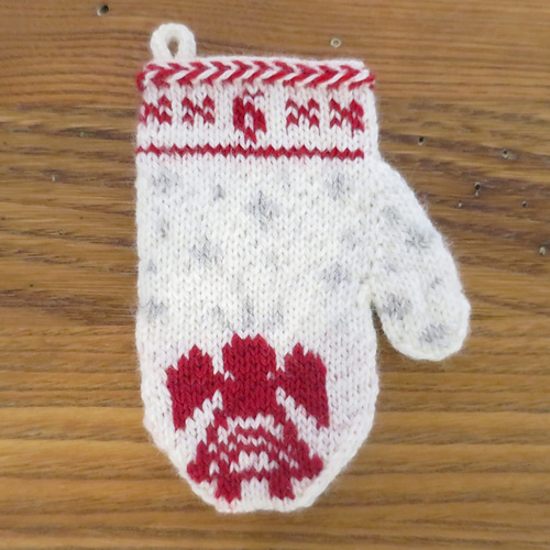 Mitten Garland Advent Calendar photo 10