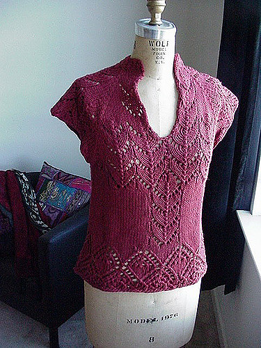 Aran Weight Lace Shell photo 5