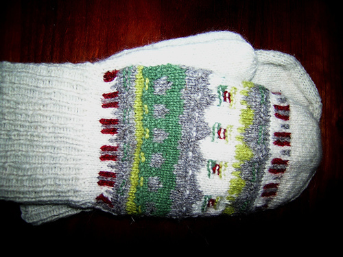 Ravelry: The Green Meadow Mittens POC pattern by Anna-Lisa Mannheimer Lunn