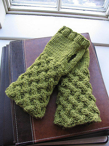 Basket Lattice Fingerless Gloves