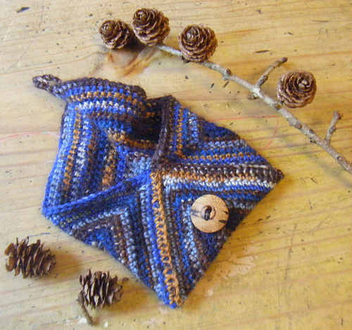 Ravelry: Treasure Pouch pattern by Clare Blowers