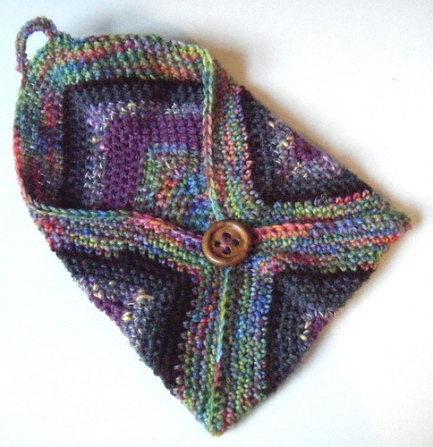Ravelry: Treasure Pouch pattern by Clare Blowers