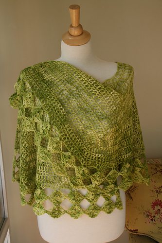 Ravelry: Clamshell Shawl pattern by Kimberly K. McAlindin