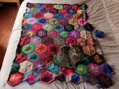 Cerys Hexagon Blanket - Grown Up version