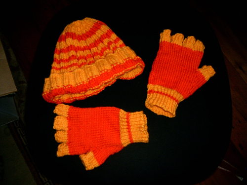 Rib Beanie with Pom Pon