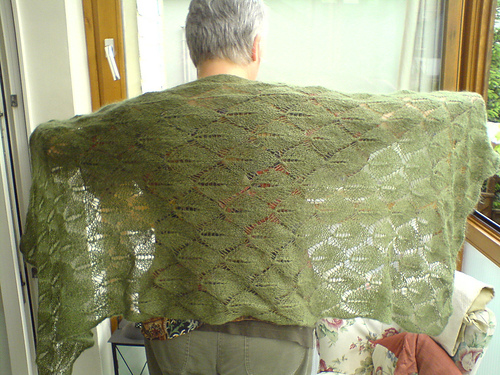 10 Scarf with Eyelet Pattern