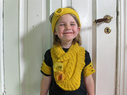 98-1 Neck Warmer and Hairband photo 2