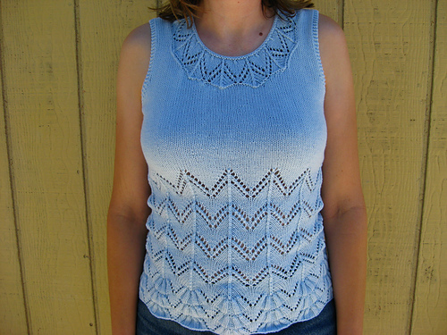 Ravelry: 107-8 top with lace pattern pattern by DROPS design