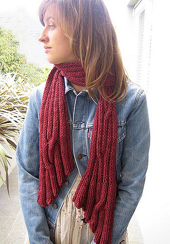 Wandering Cable Scarf
