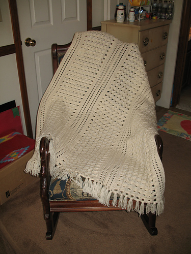 Broomstick Lace Afghan