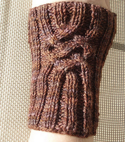 Blue King Cabled Mitts