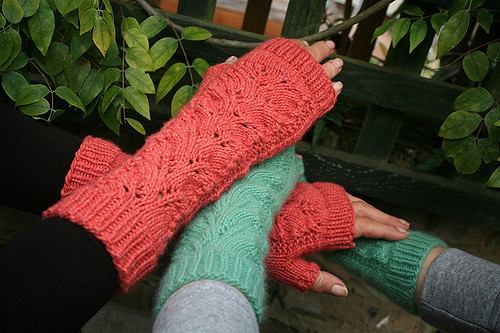 Entwined Handwarmers