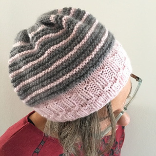 Ravelry: Natura Selvaggia Cappellino pattern by Emma Fassio