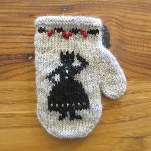 12 Days of Christmas Mitten Garland KAL photo 11