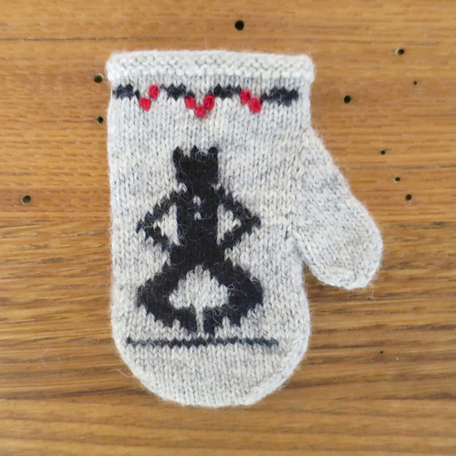 12 Days of Christmas Mitten Garland KAL photo 12
