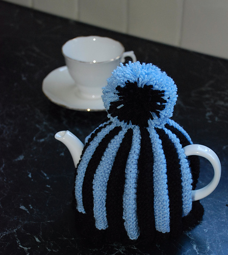 Two-Tone tea cosy