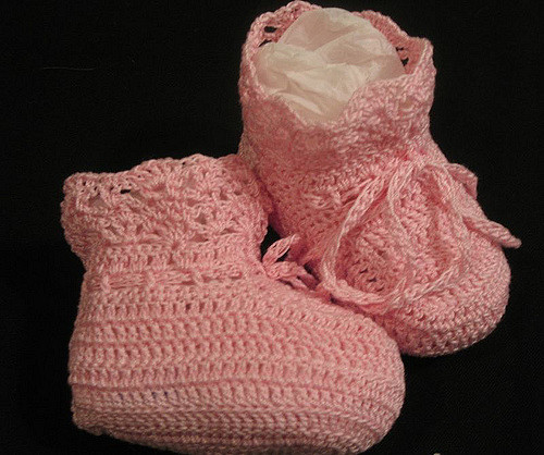 Strawberry Lace Set - Booties
