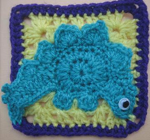 Stegosaurus dinosaur crochet rugalugs