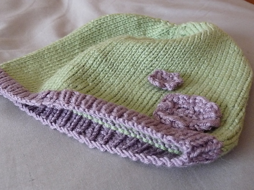 bonnet rose (Je m'habille en fille)