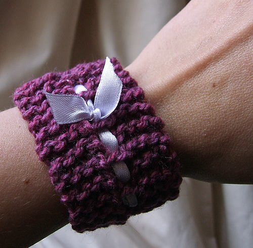 KniTwit Bracelet photo 2