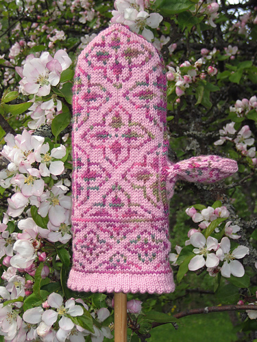 Märta Majblomma Mittens