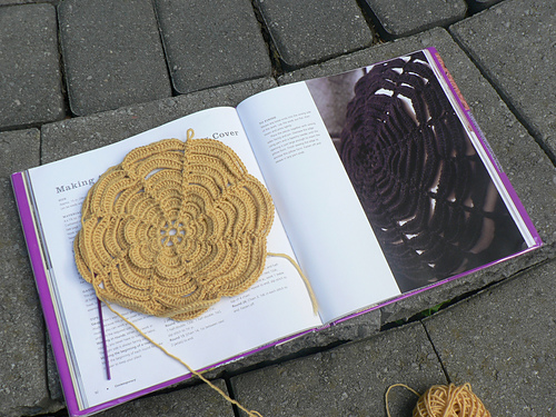 Round Rose Cushion