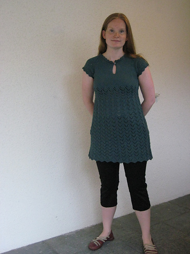 21201 Tunic with/without short raglan sleeves