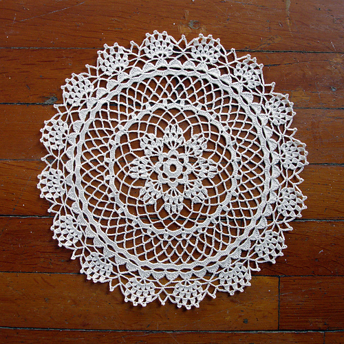 Ravelry Doily 4403 8 Point Star pattern by American Thread Company