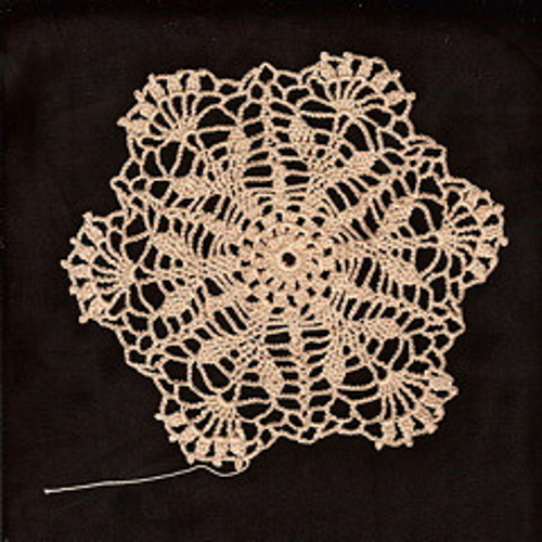Bonbon Doily