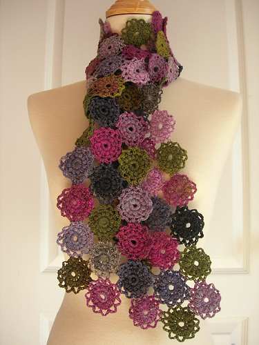#11 Flower motif muffler