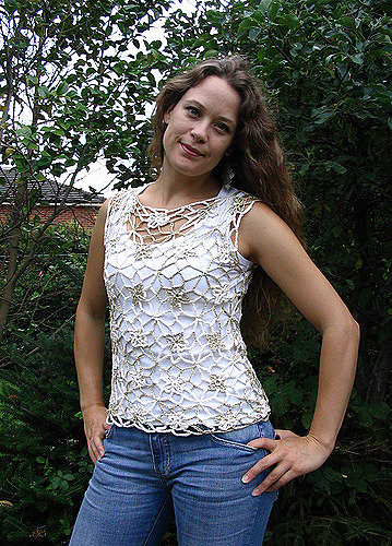 Flower Motif Sleeveless Top