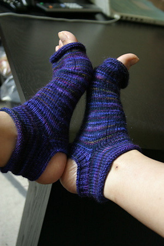 simple yoga socks photo 1