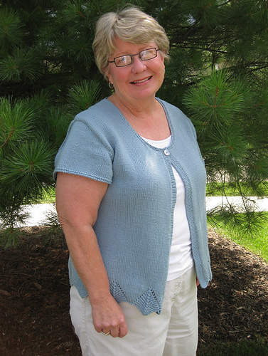 Short-sleeved Cardigan with Patterned Hem
