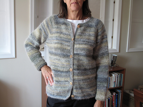 # 9725 Hals-ned Cardigan for kvinner - byfunfirstknitterFlickr