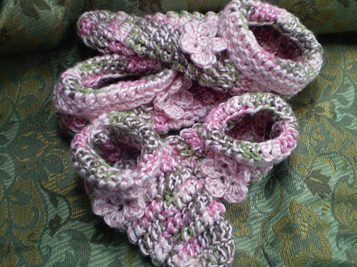 crochet house shoes free pattern