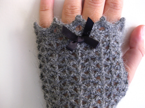 Alberta fingerless gloves