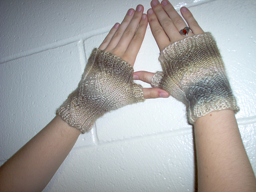 Attack Gloves photo 1