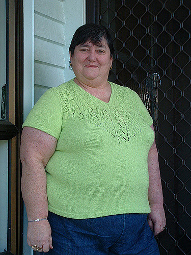 bamboo v neck photo 1
